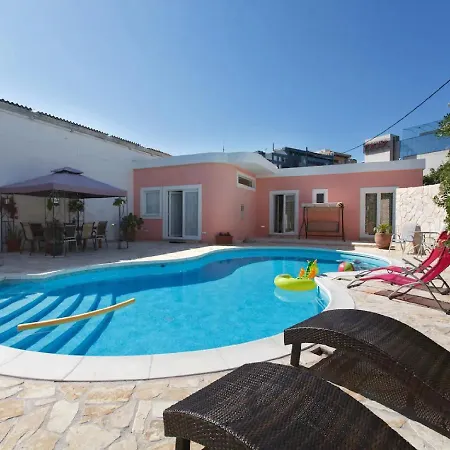 Vila Dalla With Swimming Pool *